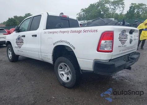 2022 Ram 1500 Tradesman 4X4 6'4 Box z USA, uszkodzony, nr VIN 1C6SRFCT2NN213959